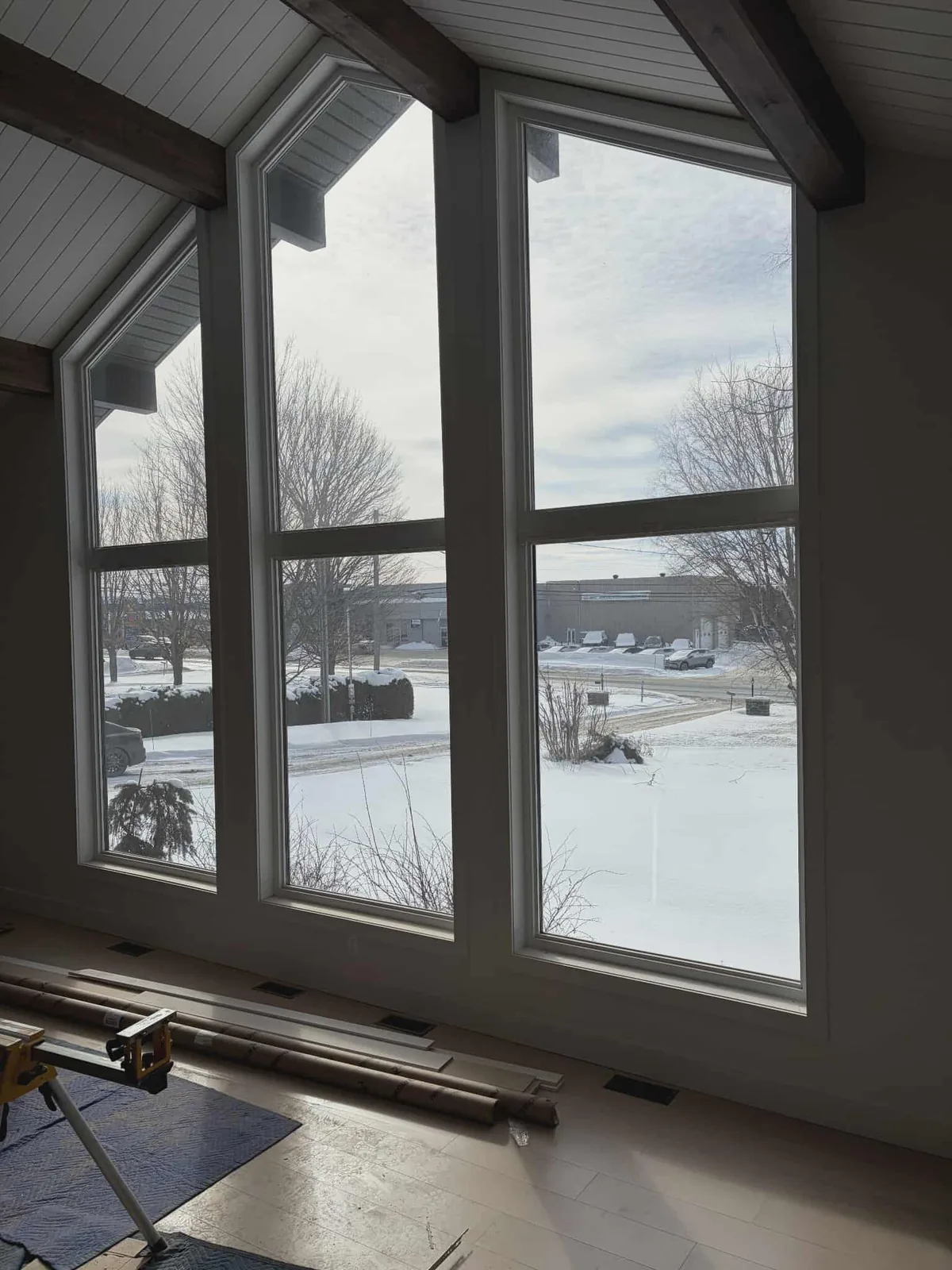 Nettoyage après construction condos Bois-Francs Victoriaville — salon