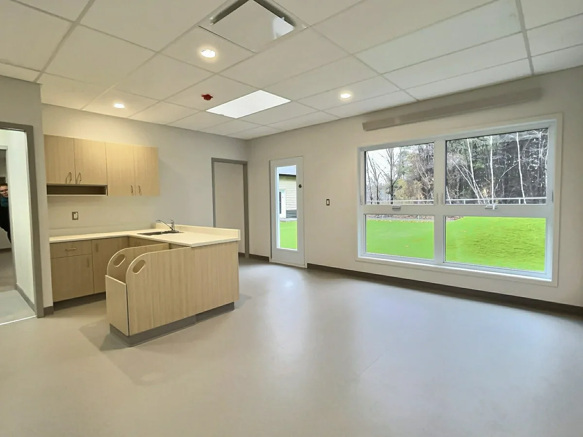 Nettoyage après construction CPE Bécassine Drummondville — salle de jeux