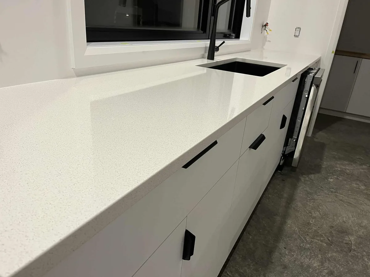 Nettoyage après construction maison neuve Drummondville — fenêtre