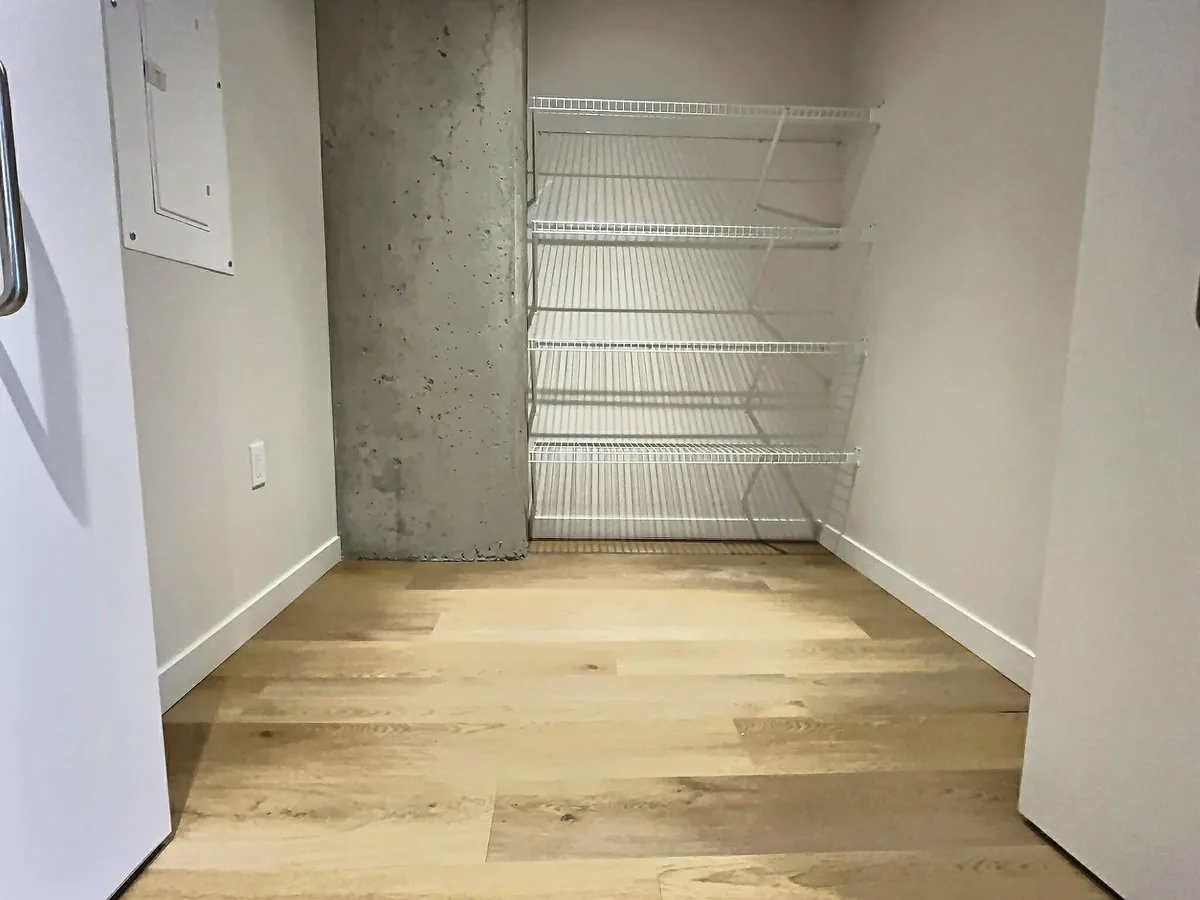 Nettoyage après construction résidence aînés 100 logements Drummondville — corridor